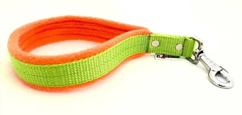 El Perro bélelt póráz, 1.5 cm